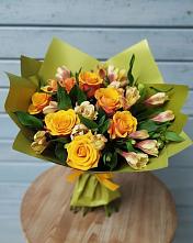 Букет цветов из:  Альстромерии и Розы в Пшехской