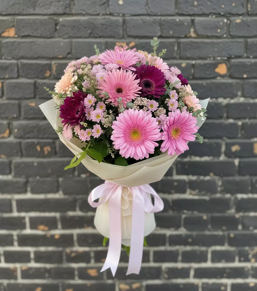 Букет цветов из: Герберы и Хризантемы в Пшехской