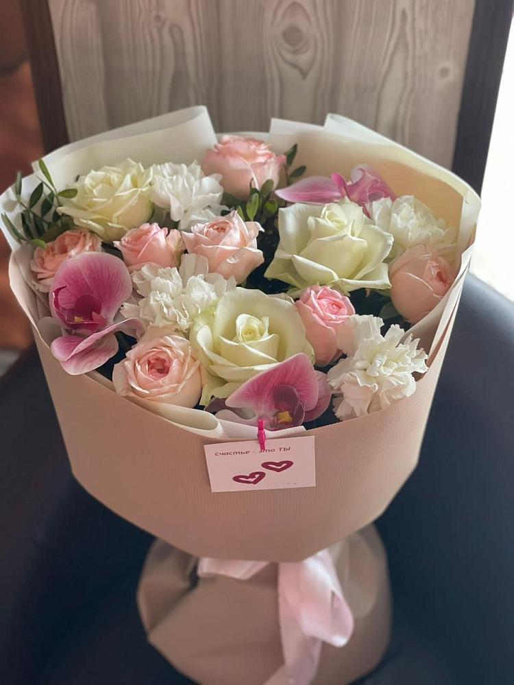 Букет цветов из: Орхидеи, Розы и Гвоздики в Пшехской