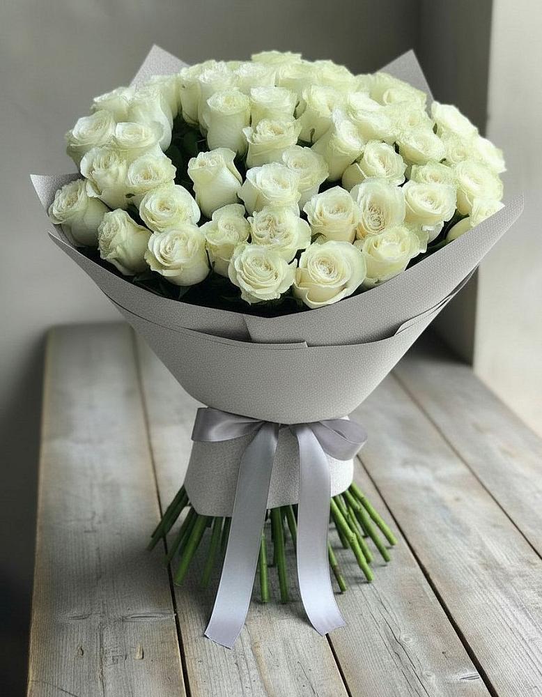 Букет 35 Белых роз в Пшехской