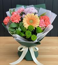 Букет цветов из:  Гвоздики, Розы, Герберы и Хризантемы #REPLACE_PRED# Пшехской
