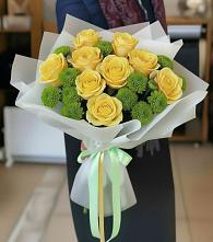 Букет цветов из:  Хризантемы и Розы в Пшехской