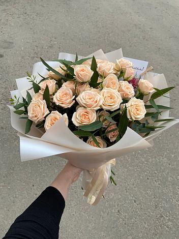 Букет Кремовые розы Латте в Пшехской