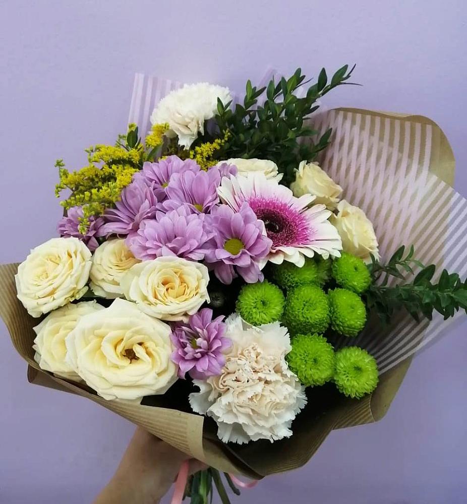 Букет цветов из: Хризантемы, Розы, Гвоздики и Герберы в Пшехской