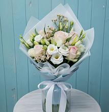 Букет цветов из:  Розы и Лизиантусы в Пшехской