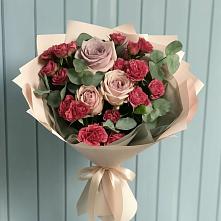 Букет цветов из:  Гвоздики и Розы в Пшехской