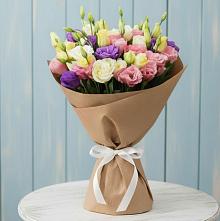 Букет цветов из:  Лизиантусы в Пшехской
