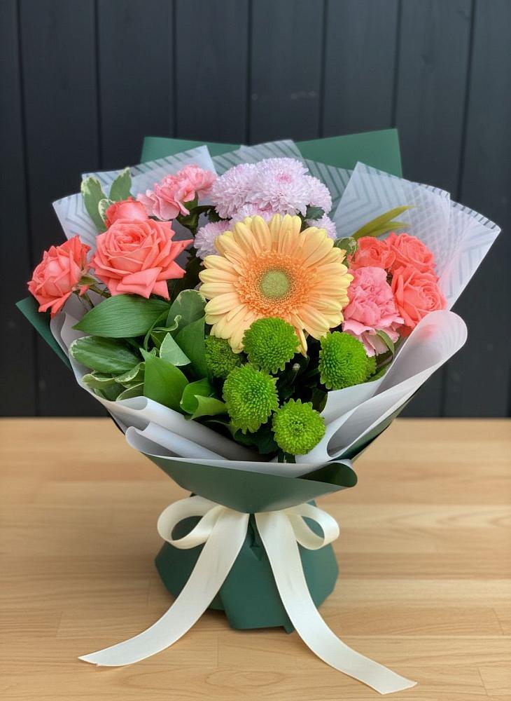 Букет цветов из: Гвоздики, Розы, Герберы и Хризантемы в Пшехской