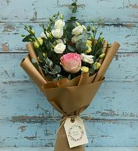 Букет цветов из:  Розы и Лизиантусы в Пшехской